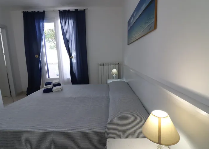 Amelie A אוטרנטו